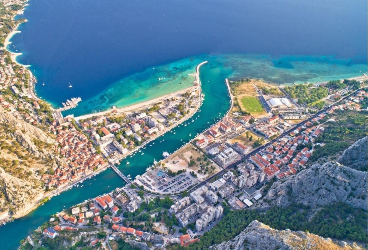 Sandy Beach Apartment Omiš Eksteriør bilde